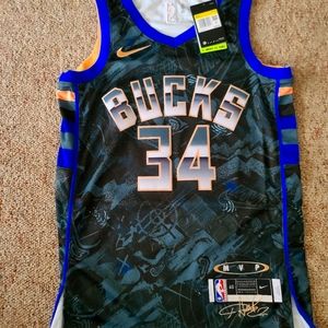 Giannis Antetokounmpo MVP Jersey (Select Series) SOLD on Ebay